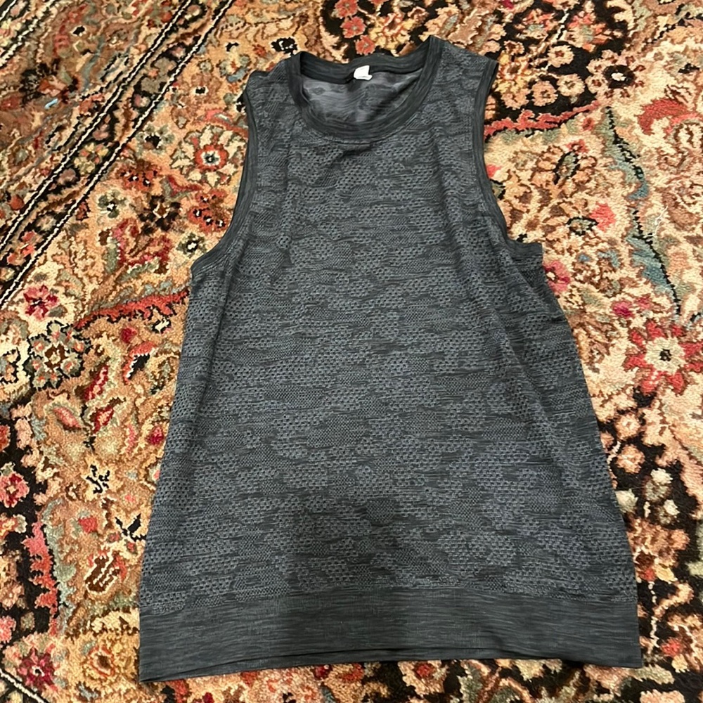 Lululemon tank top - size 6